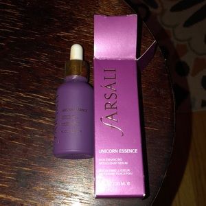 farsali Makeup - FARSÁLI UNICORN 🦄 ESSENCE farsali Makeup - FARSÁLI UNICORN 🦄 ESSENCE